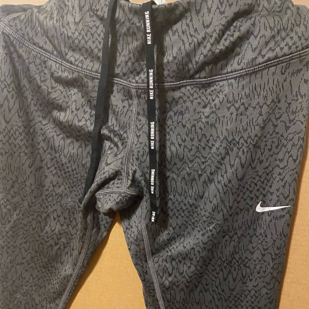 Nike dri-fit Capri running
